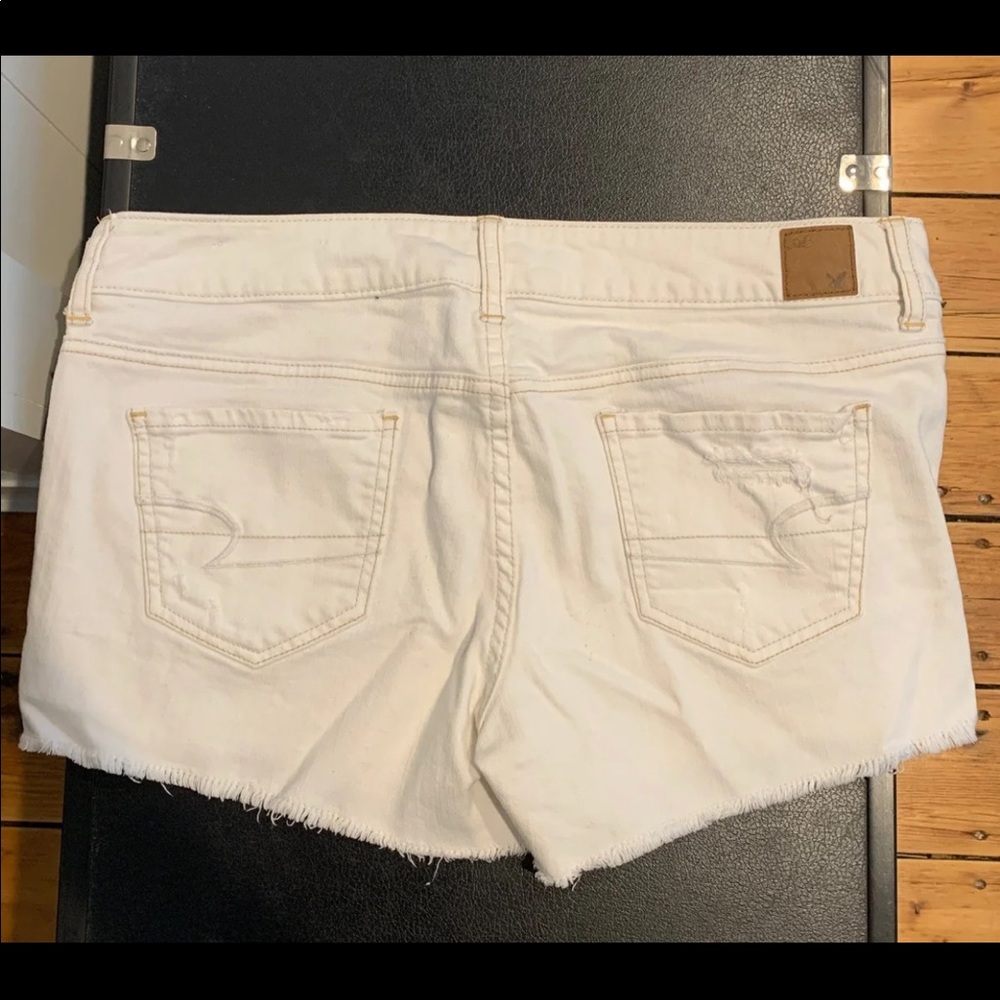 Shorts - Picture 2 of 3
